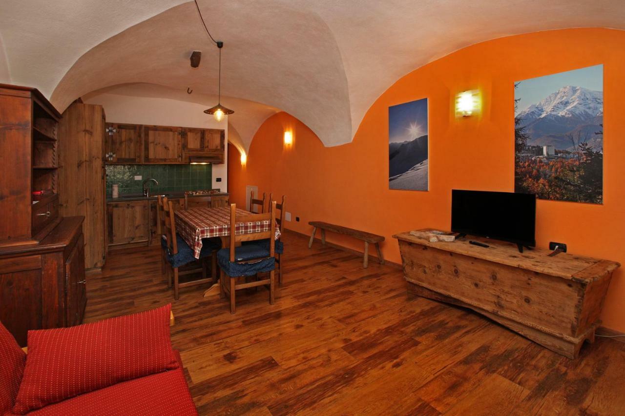 Apartament Susy' S Flat Oulx Zewnętrze zdjęcie